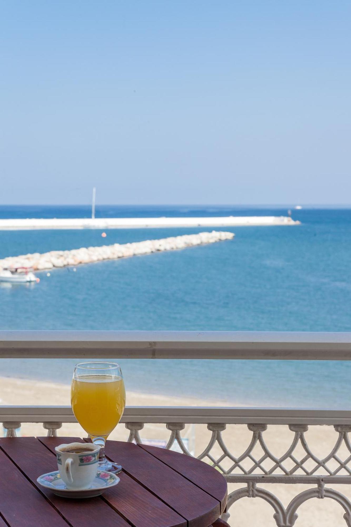 الشقق الفندقية Panormos في  Mon Repos المظهر الخارجي الصورة